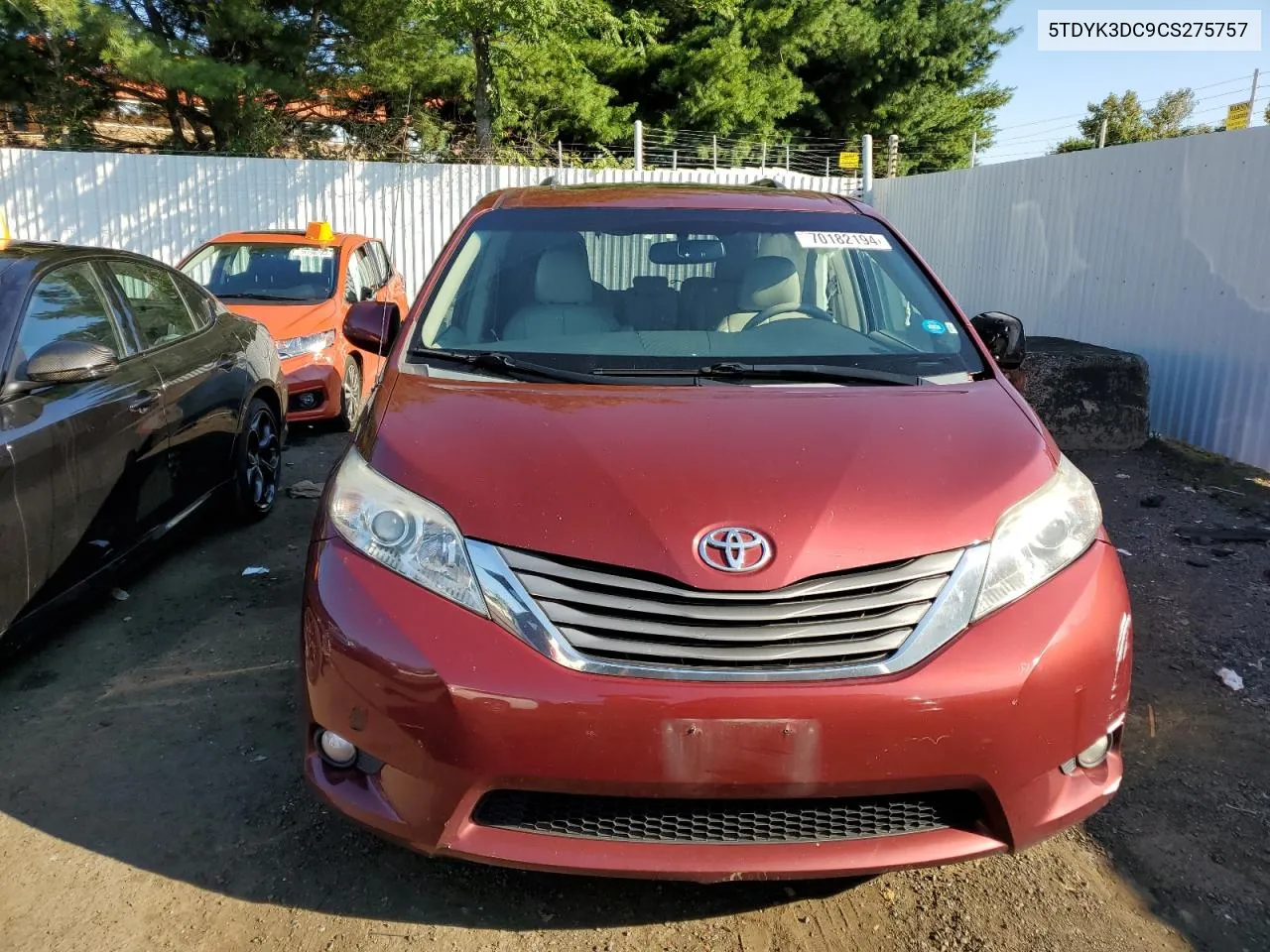 2012 Toyota Sienna Xle VIN: 5TDYK3DC9CS275757 Lot: 70182194