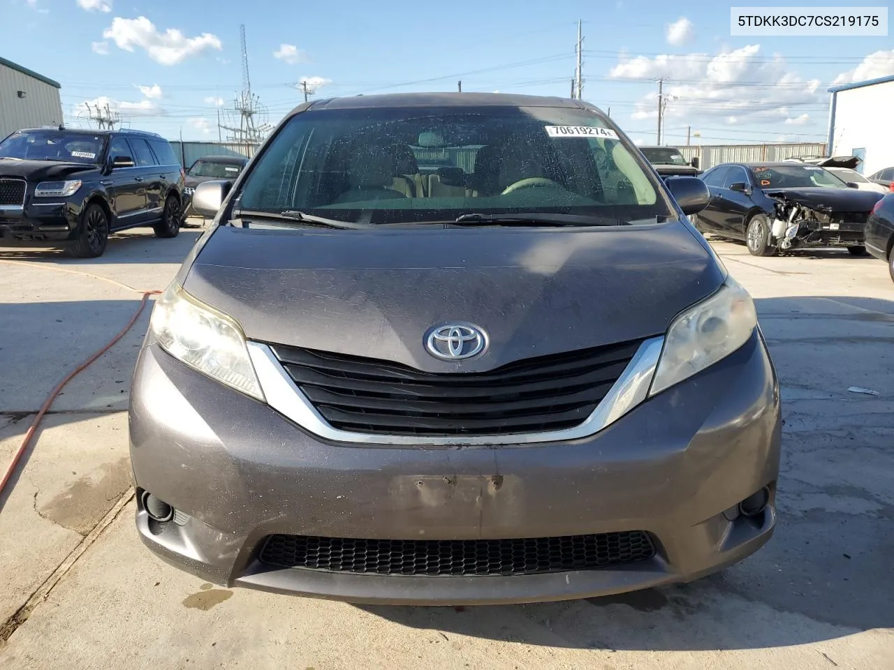 2012 Toyota Sienna Le VIN: 5TDKK3DC7CS219175 Lot: 70619274