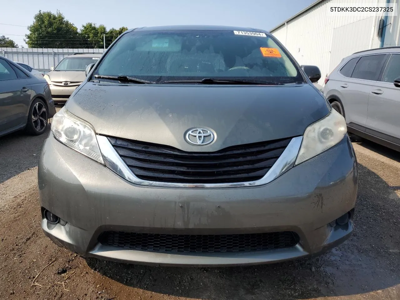 2012 Toyota Sienna Le VIN: 5TDKK3DC2CS237325 Lot: 71353904