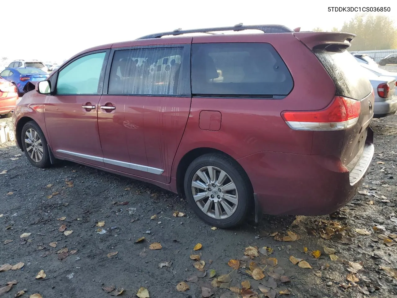 5TDDK3DC1CS036850 2012 Toyota Sienna Xle