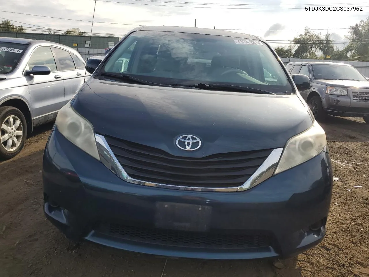 2012 Toyota Sienna Le VIN: 5TDJK3DC2CS037962 Lot: 71938284