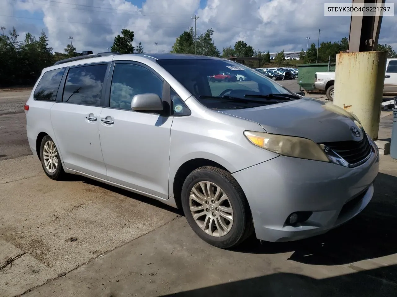 5TDYK3DC4CS221797 2012 Toyota Sienna Xle