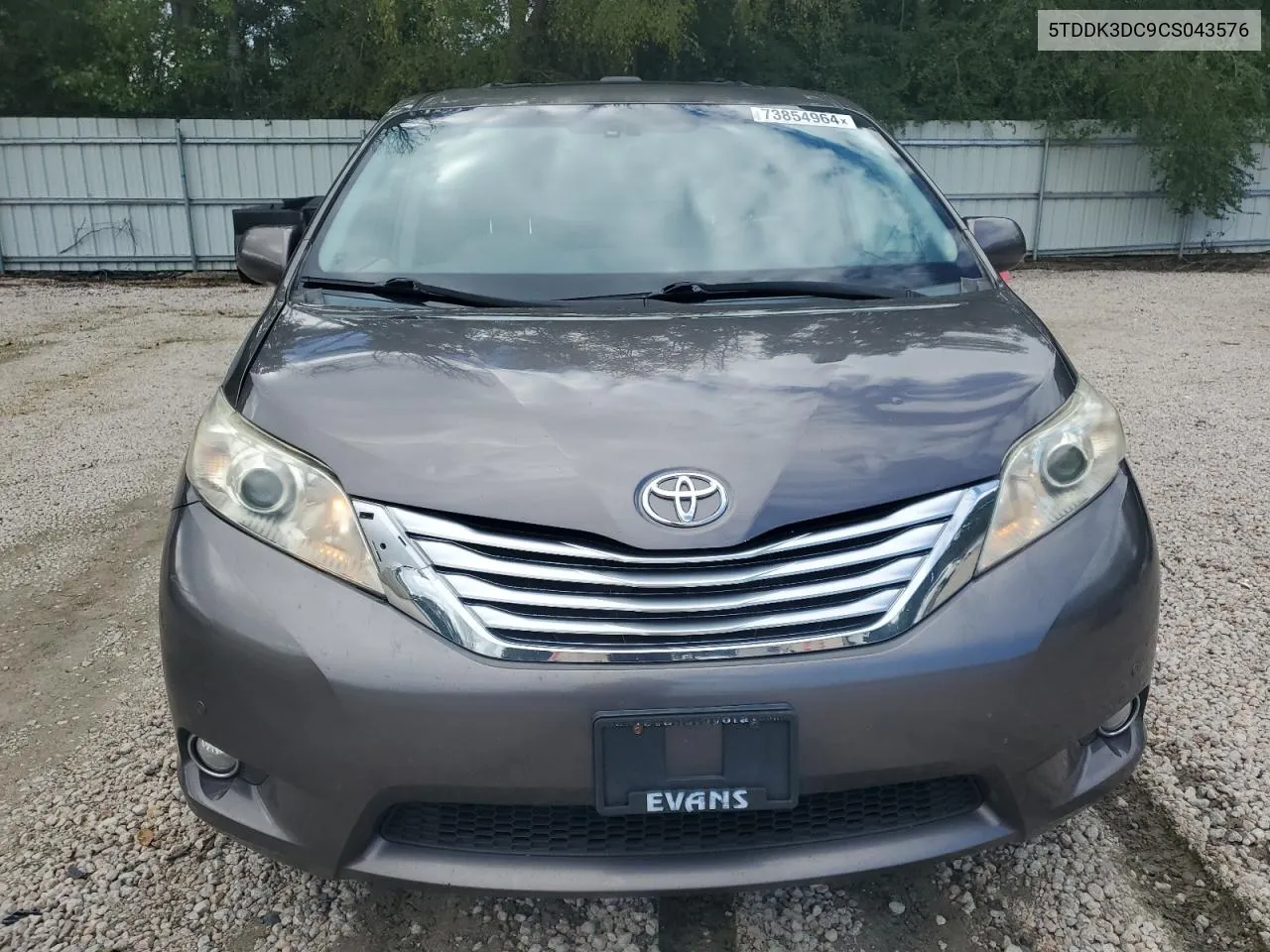 5TDDK3DC9CS043576 2012 Toyota Sienna Xle