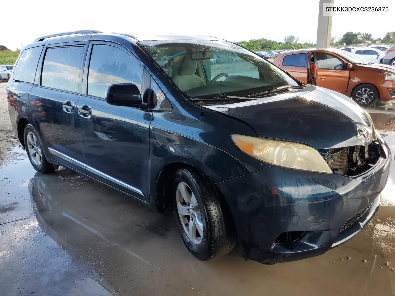 5TDKK3DCXCS236875 2012 Toyota Sienna Le