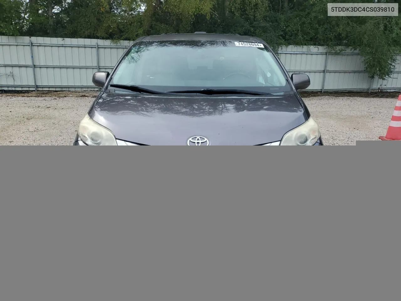 5TDDK3DC4CS039810 2012 Toyota Sienna Xle