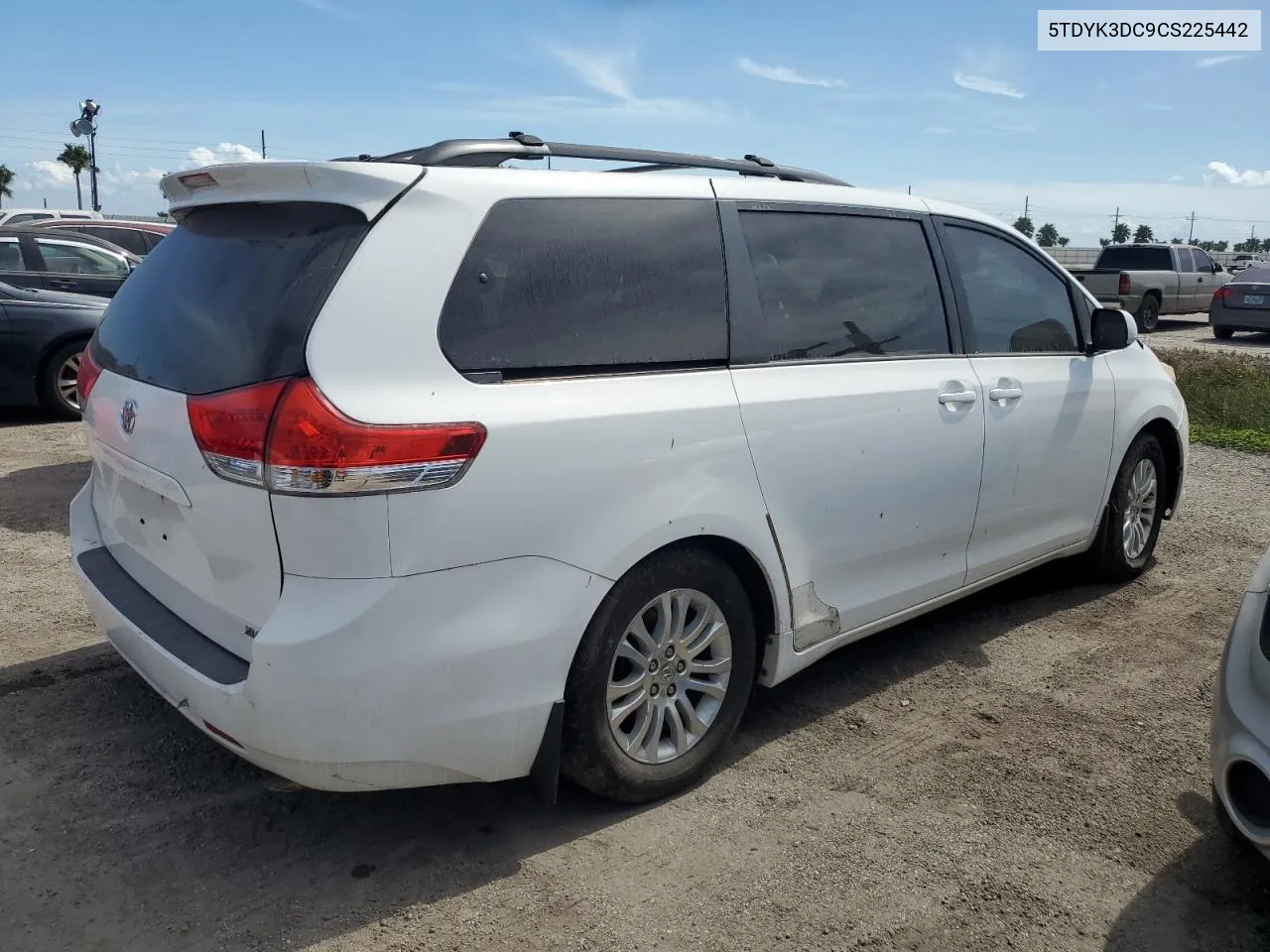 5TDYK3DC9CS225442 2012 Toyota Sienna Xle