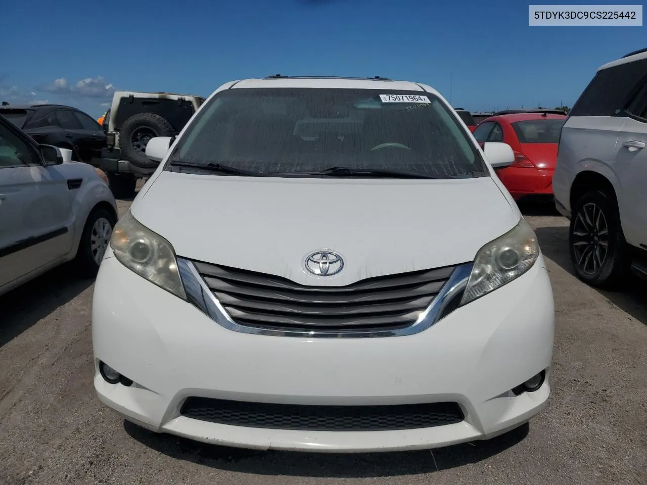 5TDYK3DC9CS225442 2012 Toyota Sienna Xle