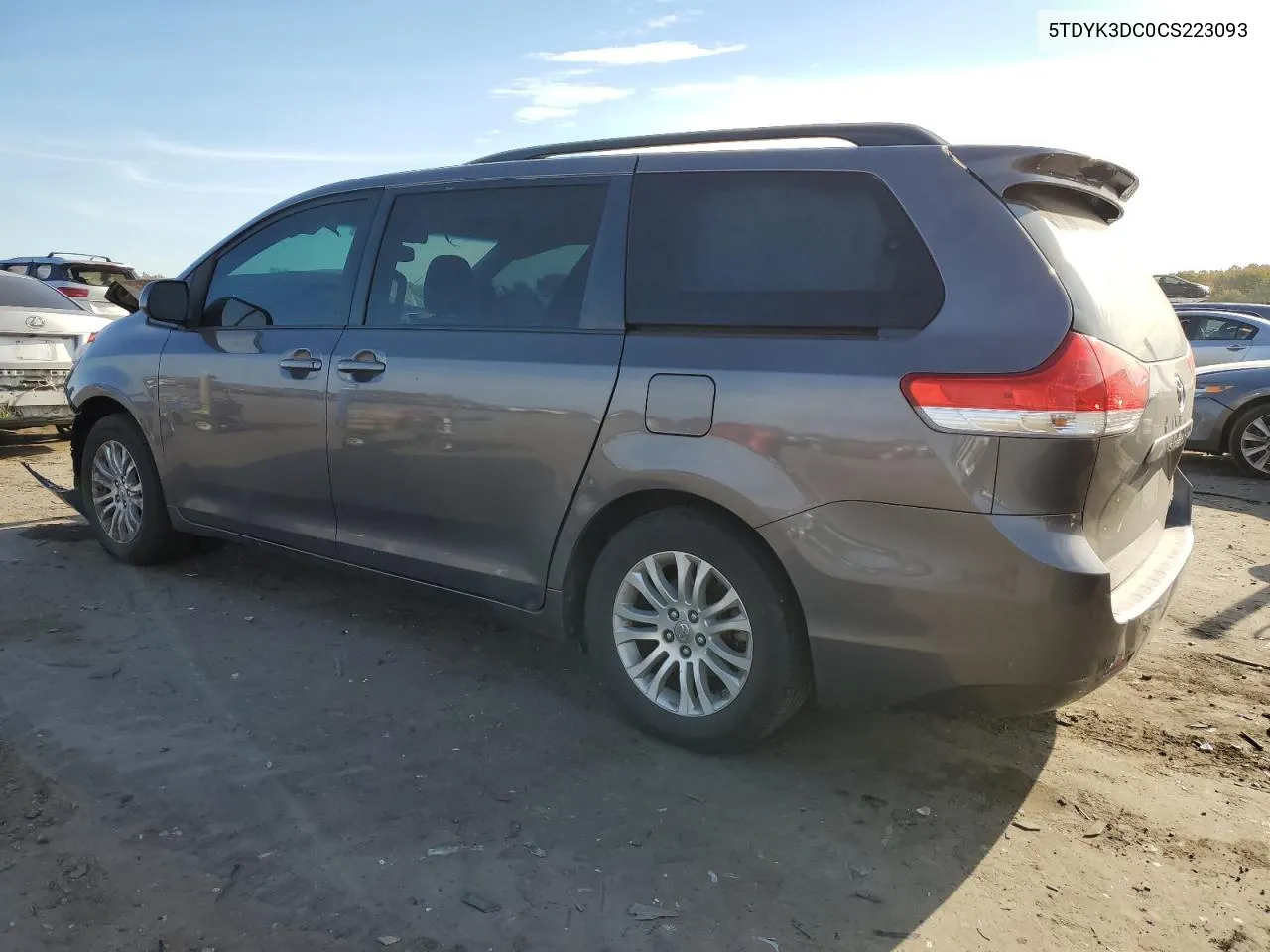 2012 Toyota Sienna Xle VIN: 5TDYK3DC0CS223093 Lot: 75954194