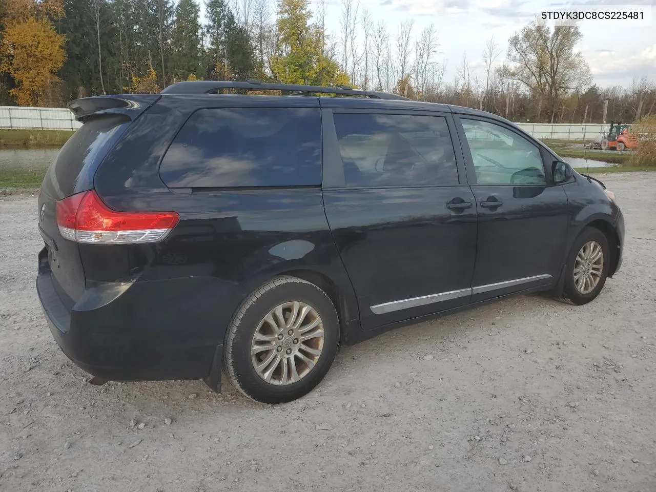 2012 Toyota Sienna Xle VIN: 5TDYK3DC8CS225481 Lot: 77349214