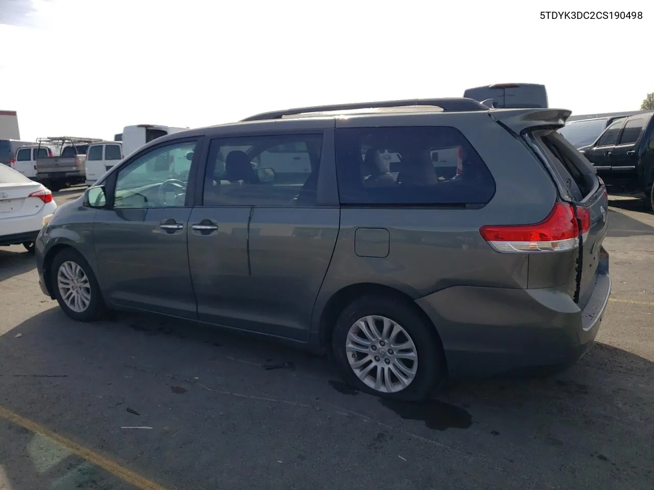 2012 Toyota Sienna Xle VIN: 5TDYK3DC2CS190498 Lot: 79029584