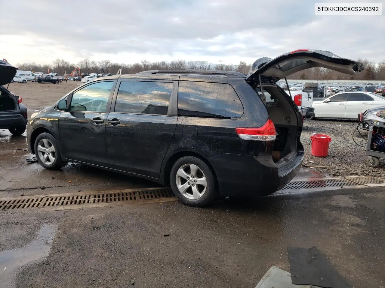 2012 Toyota Sienna Le VIN: 5TDKK3DCXCS240392 Lot: 81272733