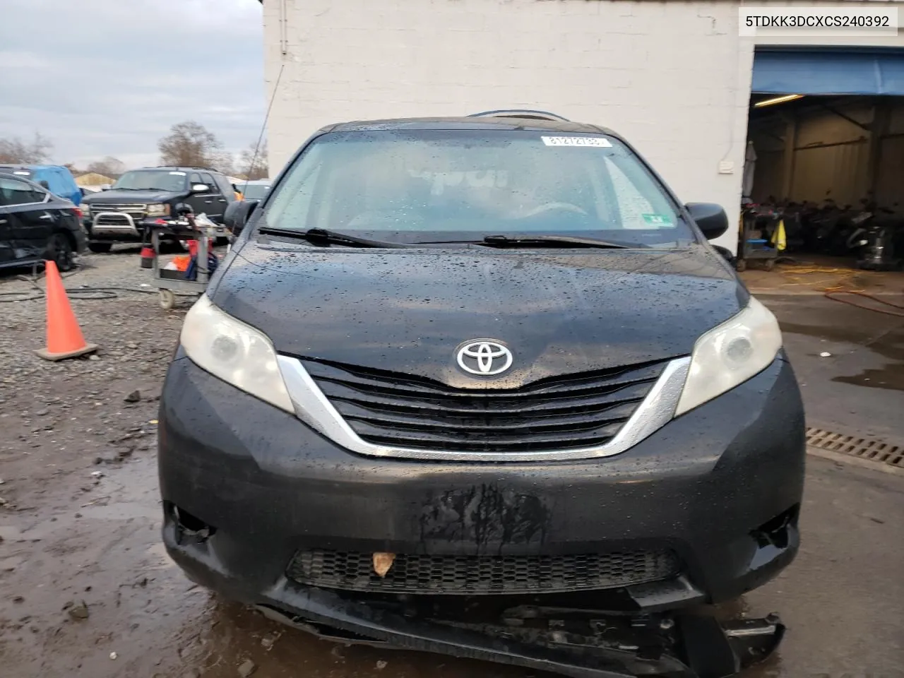 2012 Toyota Sienna Le VIN: 5TDKK3DCXCS240392 Lot: 81272733