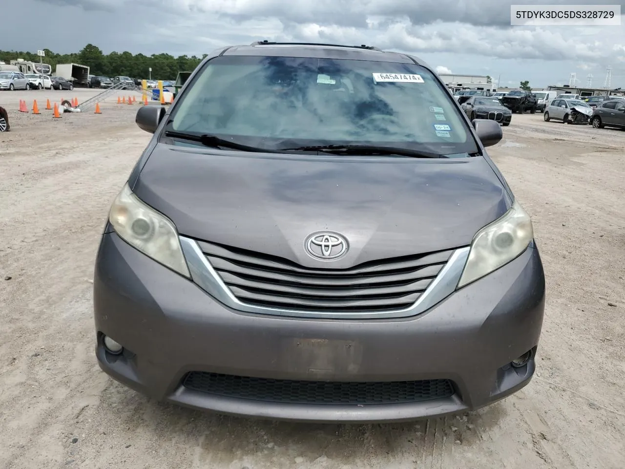 2013 Toyota Sienna Xle VIN: 5TDYK3DC5DS328729 Lot: 64547474