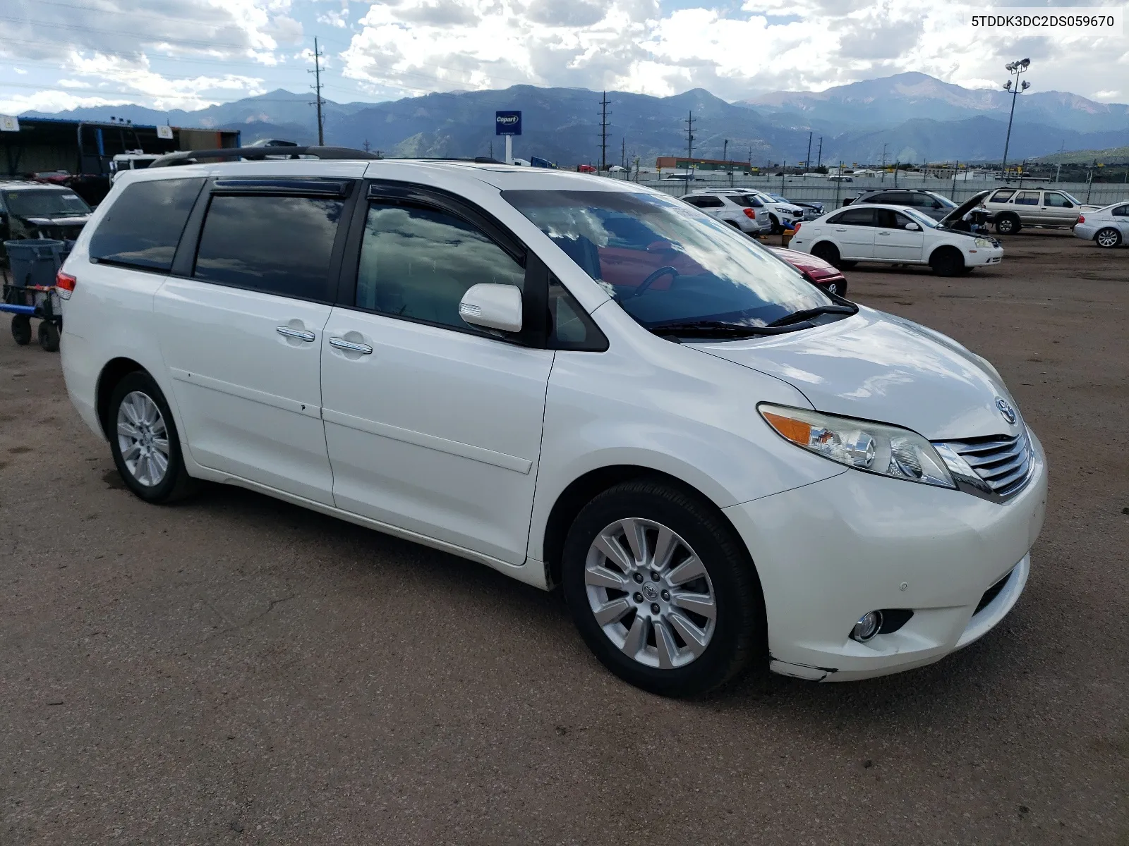 5TDDK3DC2DS059670 2013 Toyota Sienna Xle