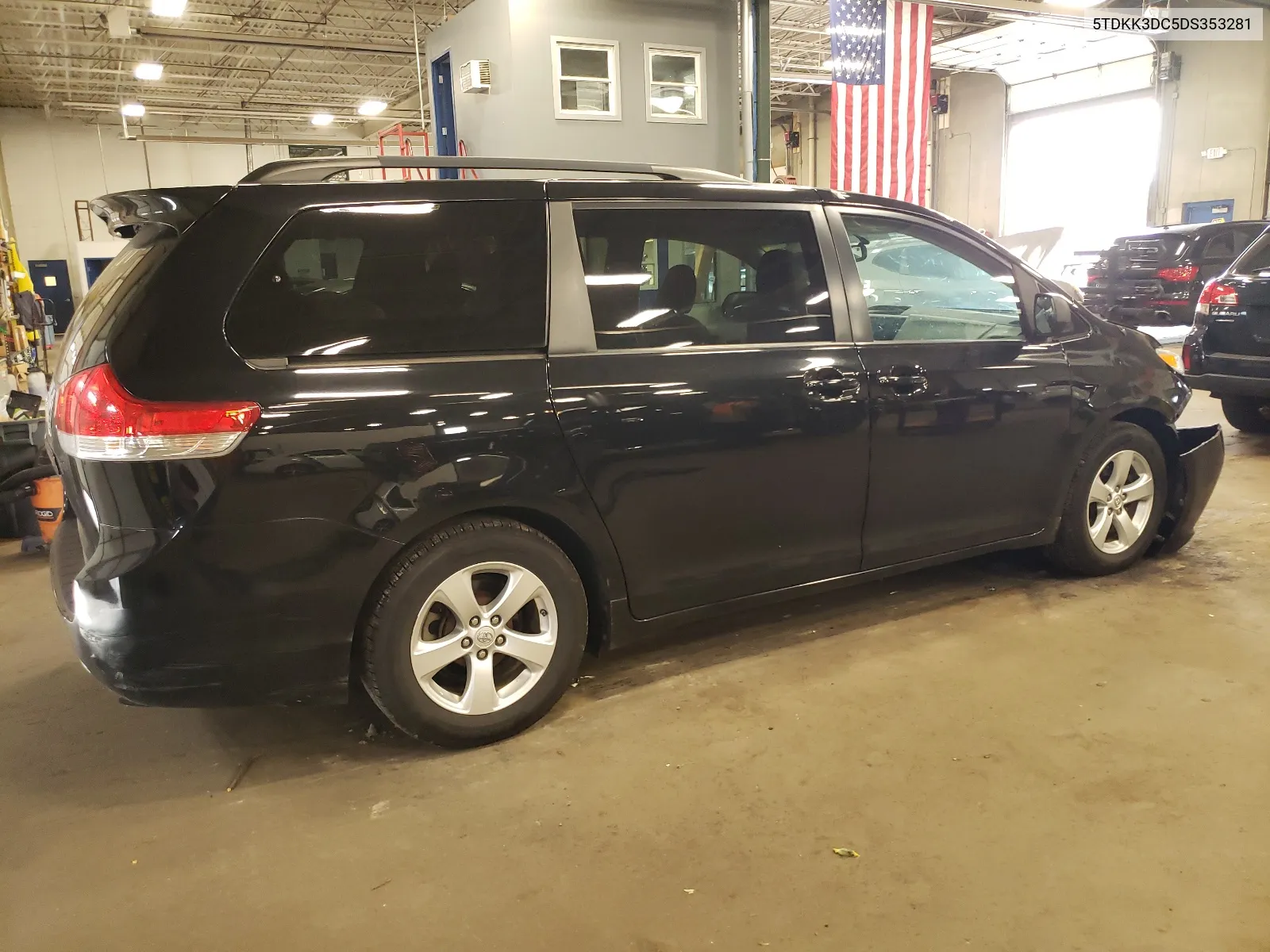 2013 Toyota Sienna Le VIN: 5TDKK3DC5DS353281 Lot: 68818744