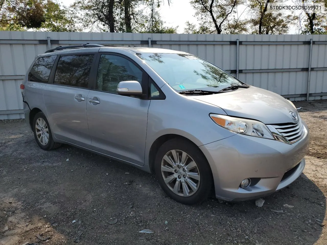 5TDDK3DC5DS059971 2013 Toyota Sienna Xle