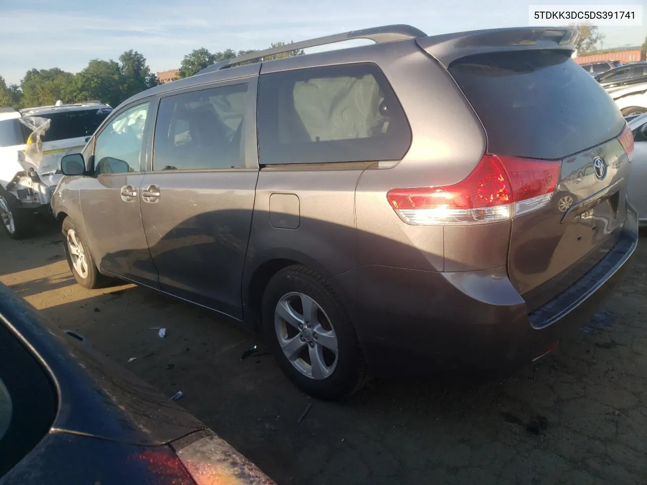 5TDKK3DC5DS391741 2013 Toyota Sienna Le