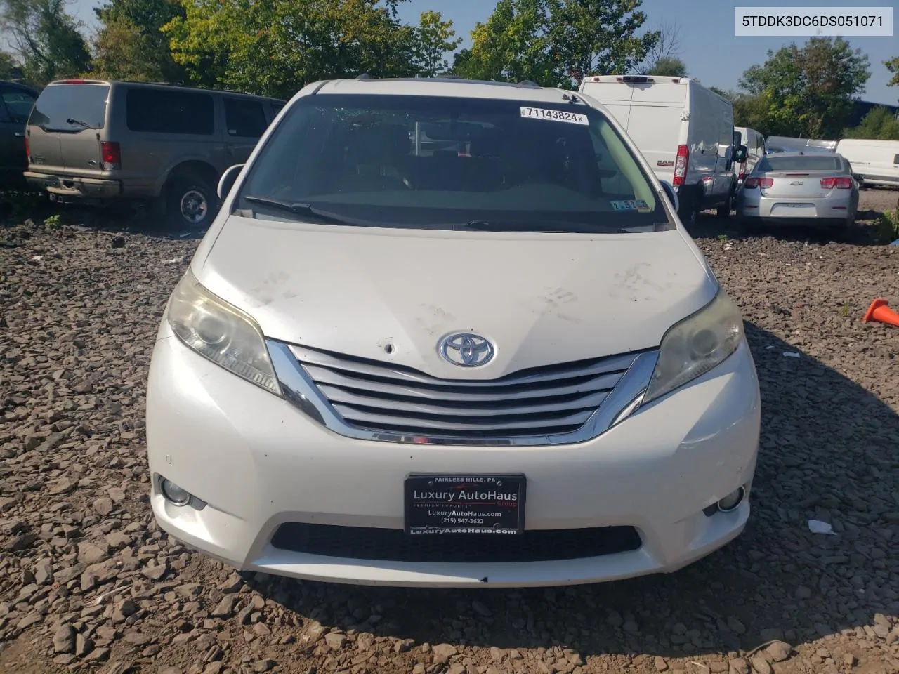 2013 Toyota Sienna Xle VIN: 5TDDK3DC6DS051071 Lot: 71143824