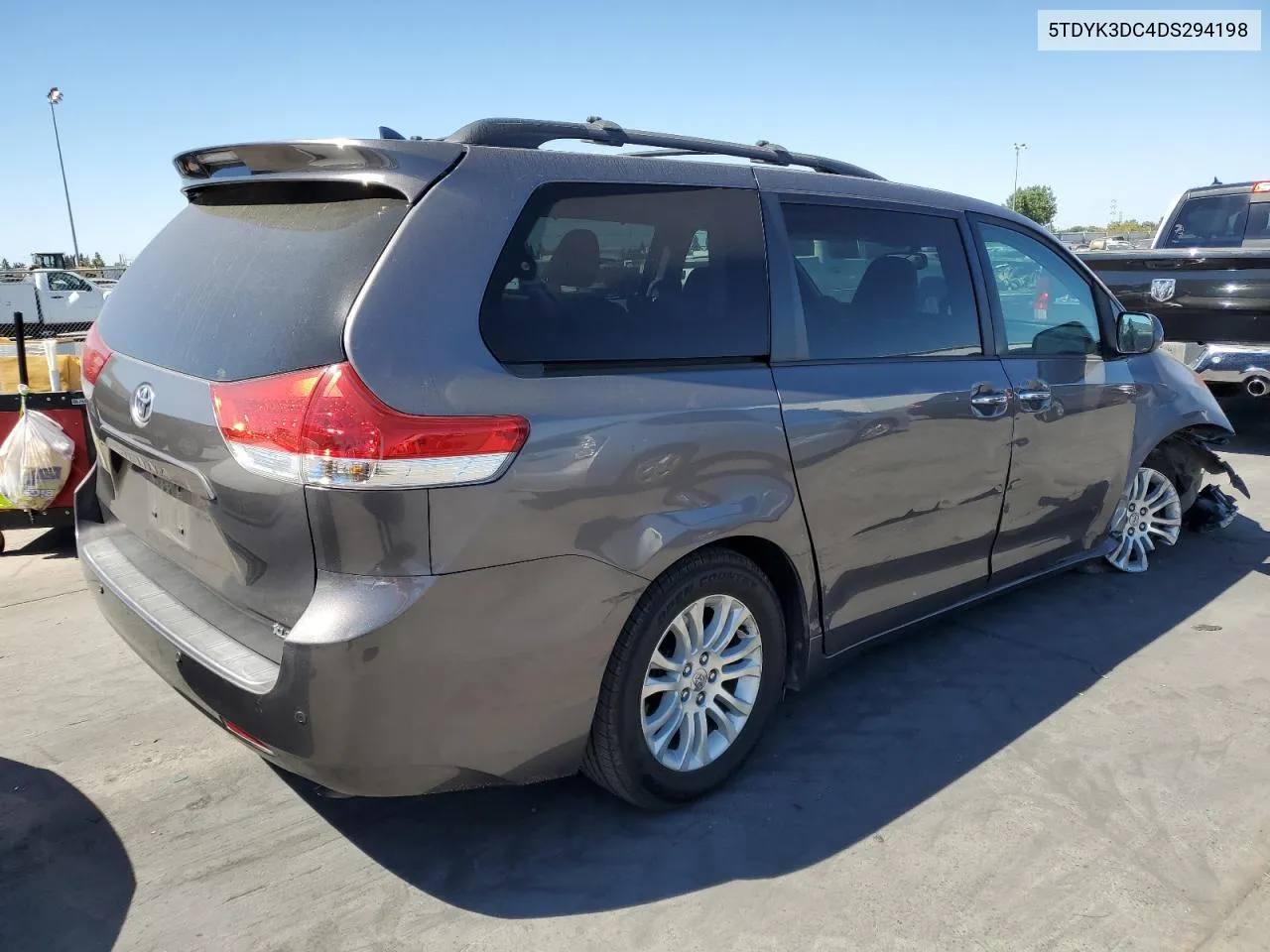 2013 Toyota Sienna Xle VIN: 5TDYK3DC4DS294198 Lot: 71255594