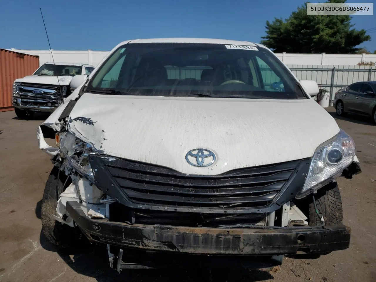 2013 Toyota Sienna Le VIN: 5TDJK3DC6DS066477 Lot: 71293694