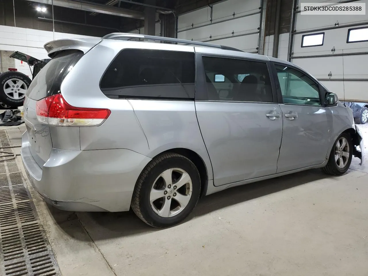 2013 Toyota Sienna Le VIN: 5TDKK3DC0DS285388 Lot: 71301764