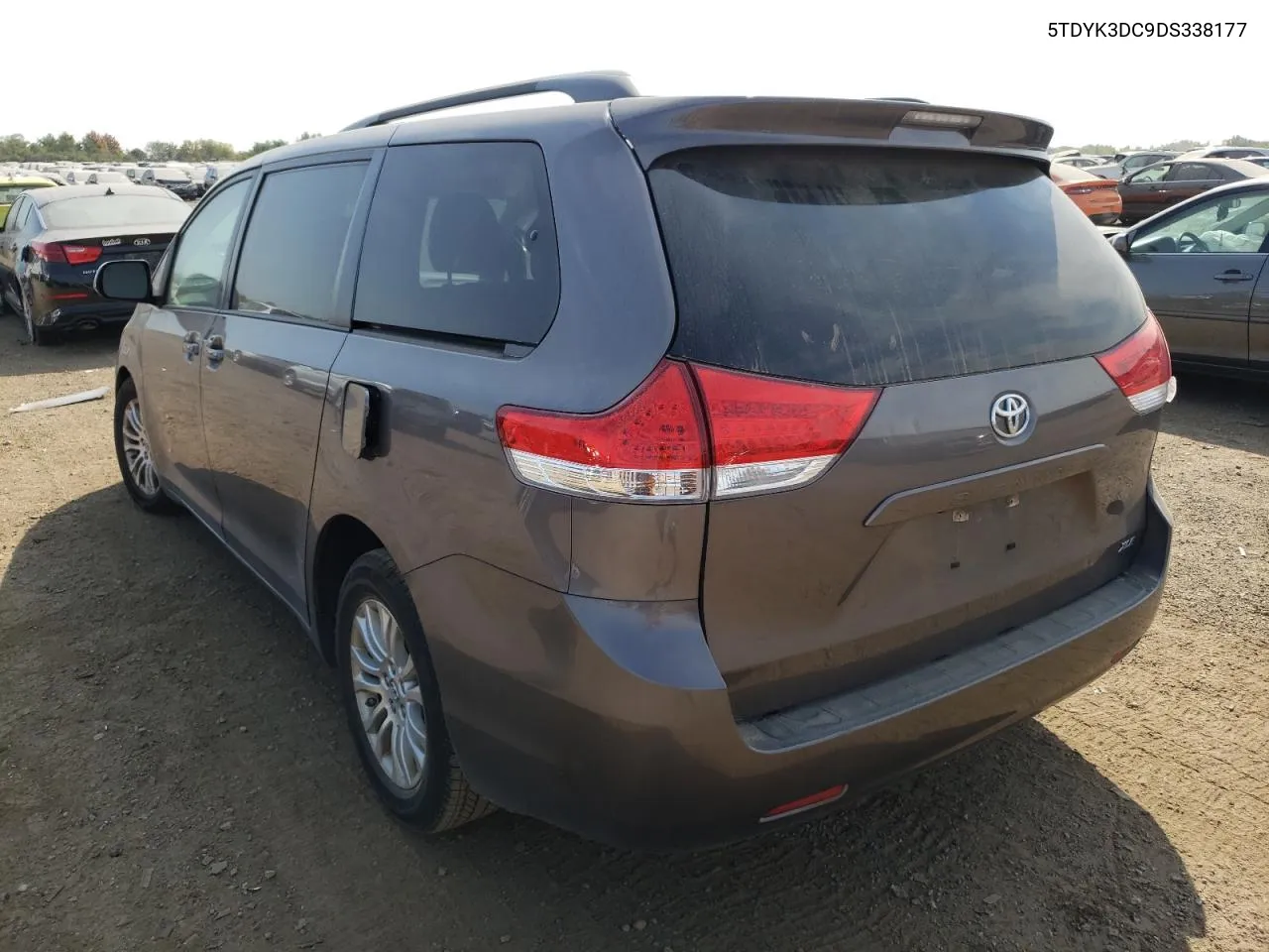 2013 Toyota Sienna Xle VIN: 5TDYK3DC9DS338177 Lot: 71595114