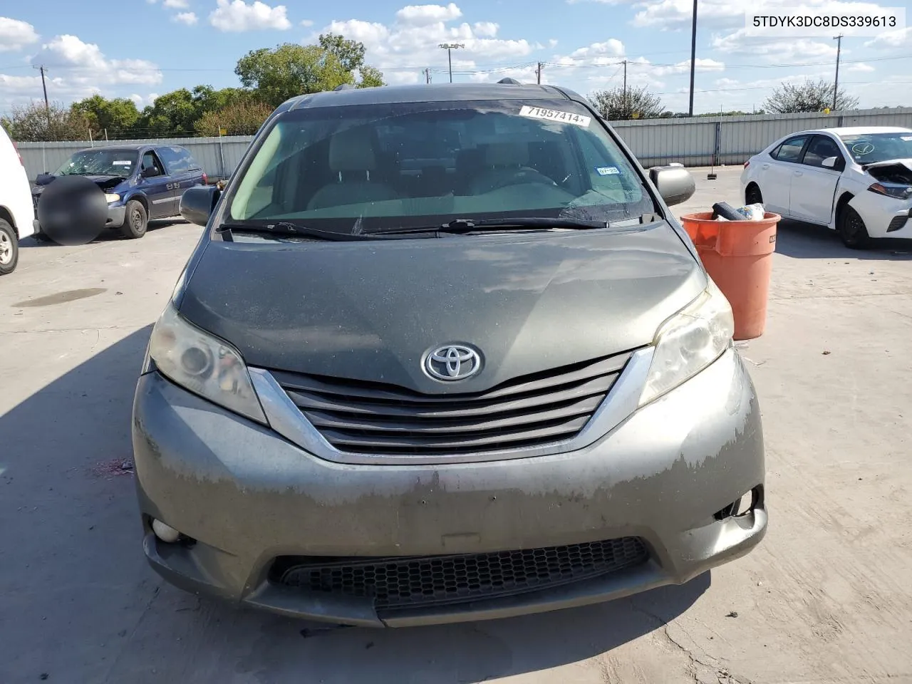 2013 Toyota Sienna Xle VIN: 5TDYK3DC8DS339613 Lot: 71957414