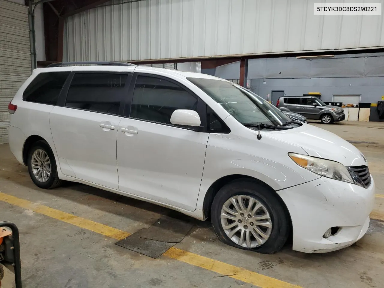 2013 Toyota Sienna Xle VIN: 5TDYK3DC8DS290221 Lot: 72394944