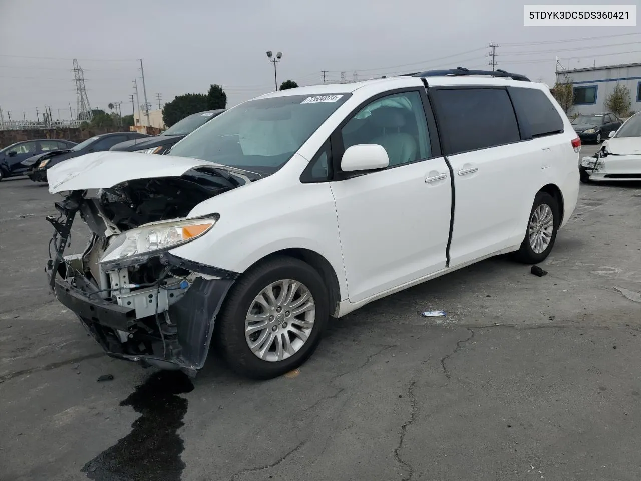 2013 Toyota Sienna Xle VIN: 5TDYK3DC5DS360421 Lot: 72604074