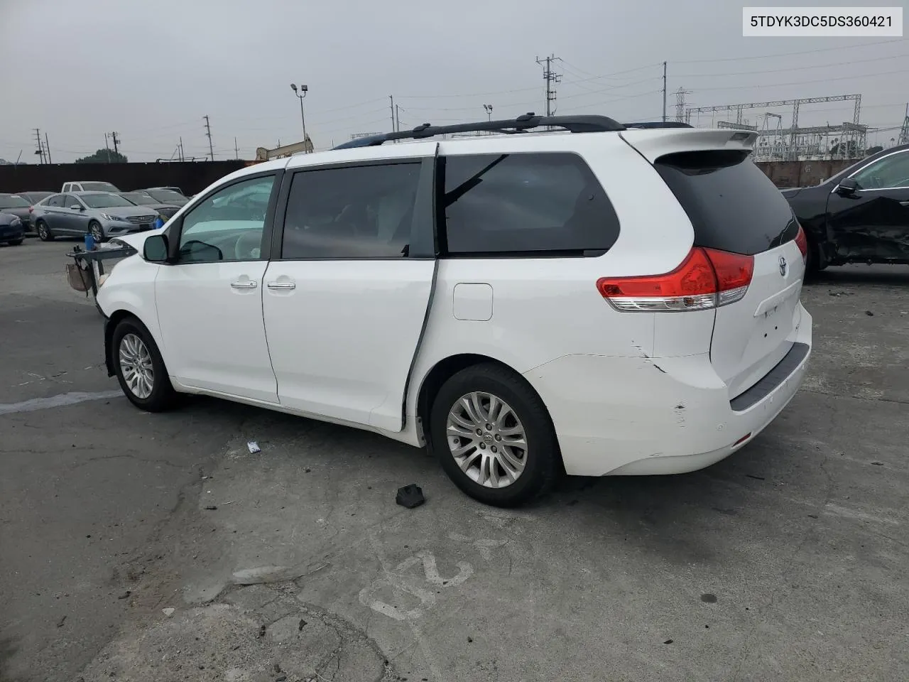 5TDYK3DC5DS360421 2013 Toyota Sienna Xle