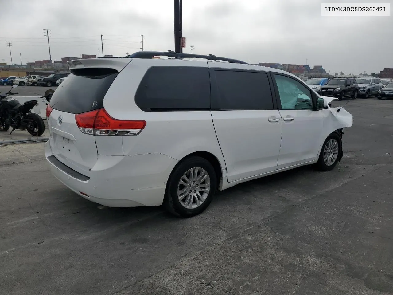 2013 Toyota Sienna Xle VIN: 5TDYK3DC5DS360421 Lot: 72604074