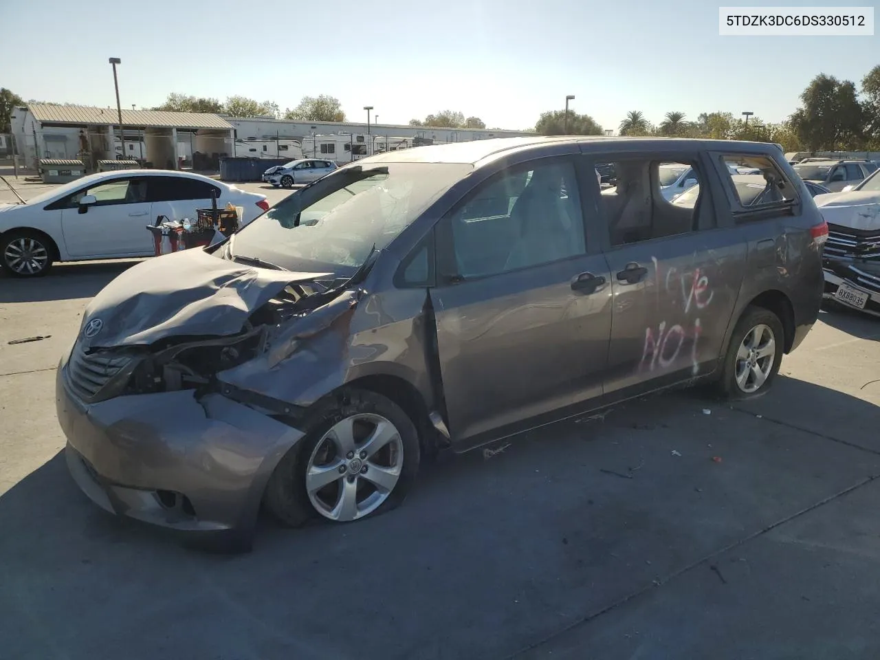 5TDZK3DC6DS330512 2013 Toyota Sienna