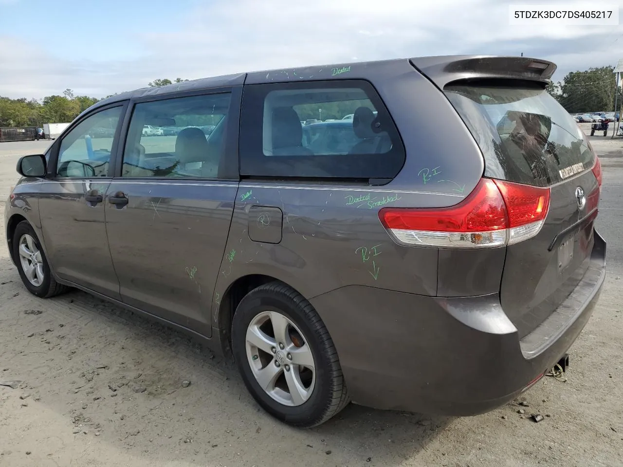 2013 Toyota Sienna VIN: 5TDZK3DC7DS405217 Lot: 76932614