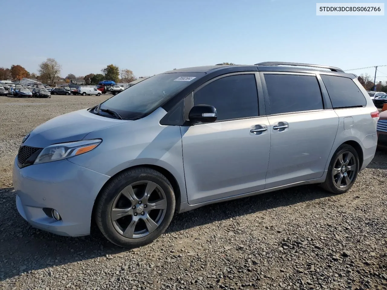 5TDDK3DC8DS062766 2013 Toyota Sienna Xle