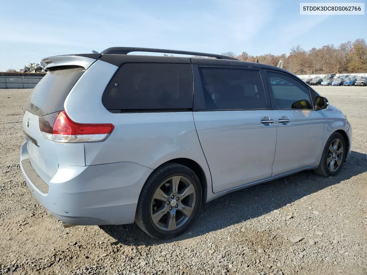 5TDDK3DC8DS062766 2013 Toyota Sienna Xle