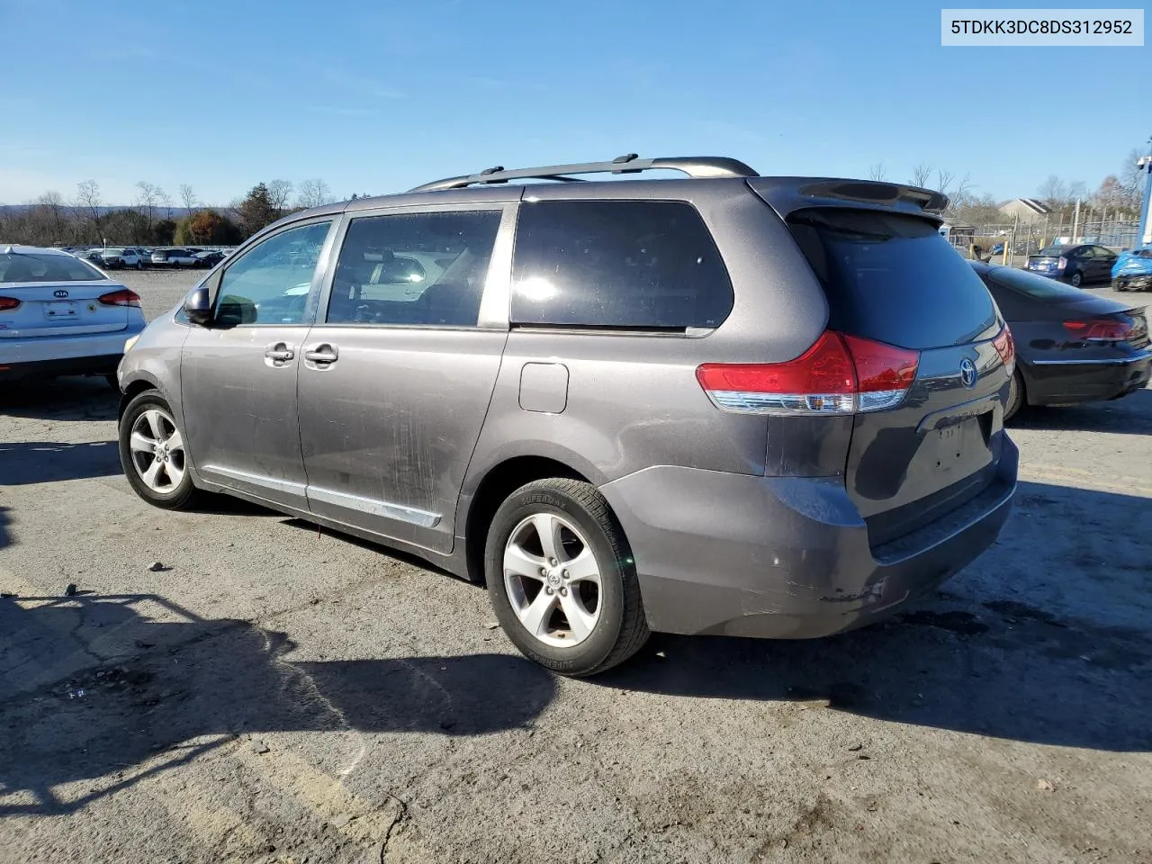 5TDKK3DC8DS312952 2013 Toyota Sienna Le