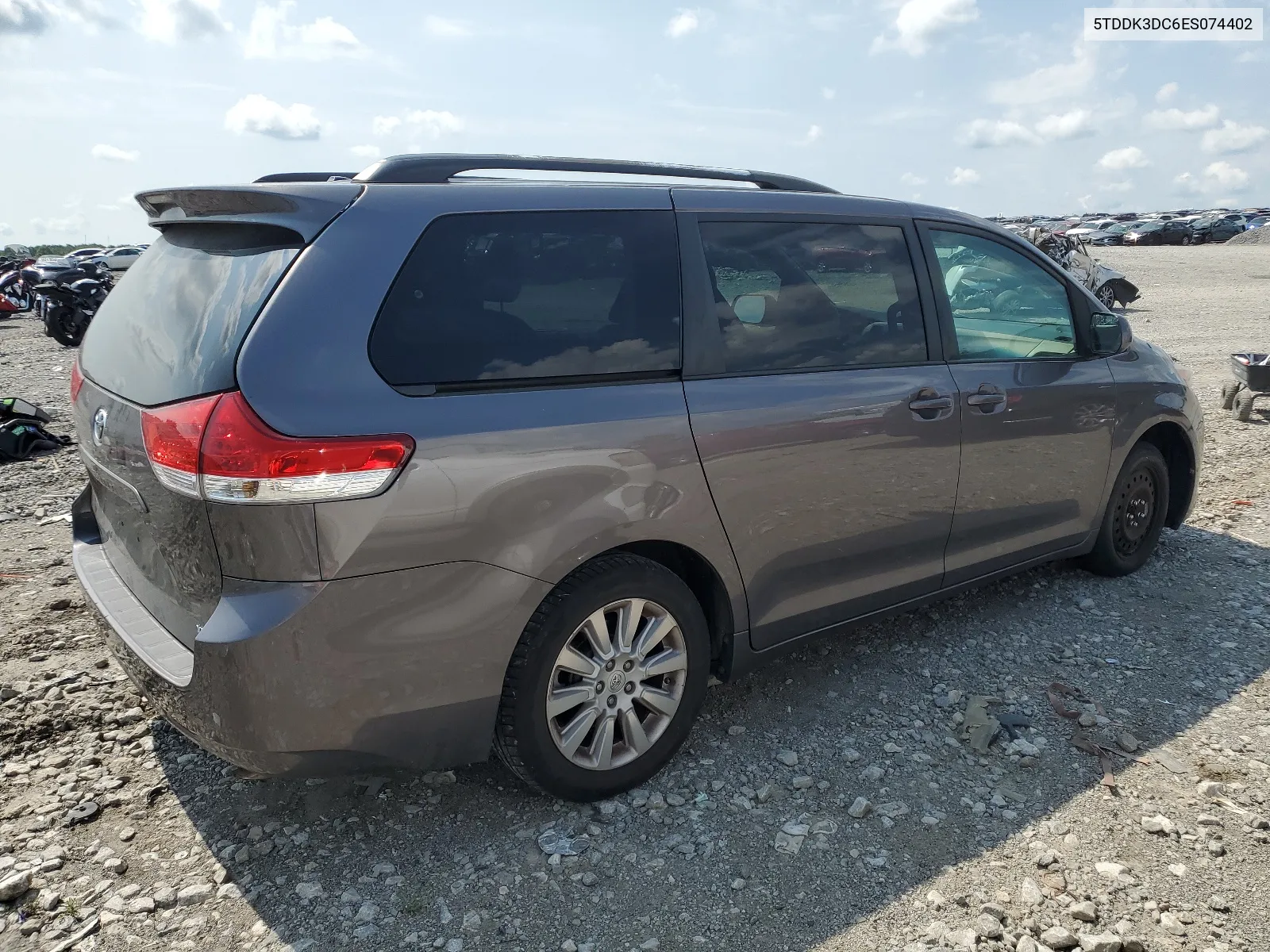 2014 Toyota Sienna Xle VIN: 5TDDK3DC6ES074402 Lot: 62616394