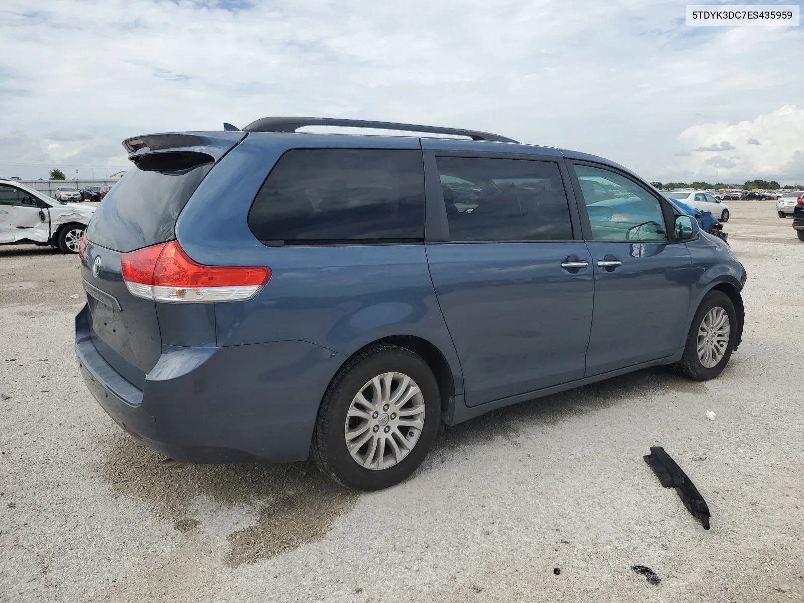 5TDYK3DC7ES435959 2014 Toyota Sienna Xle