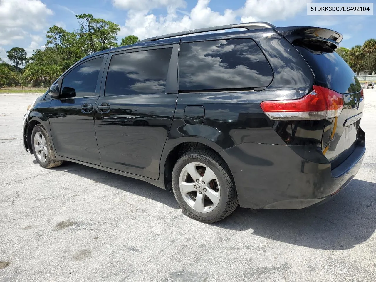 2014 Toyota Sienna Le VIN: 5TDKK3DC7ES492104 Lot: 68685694