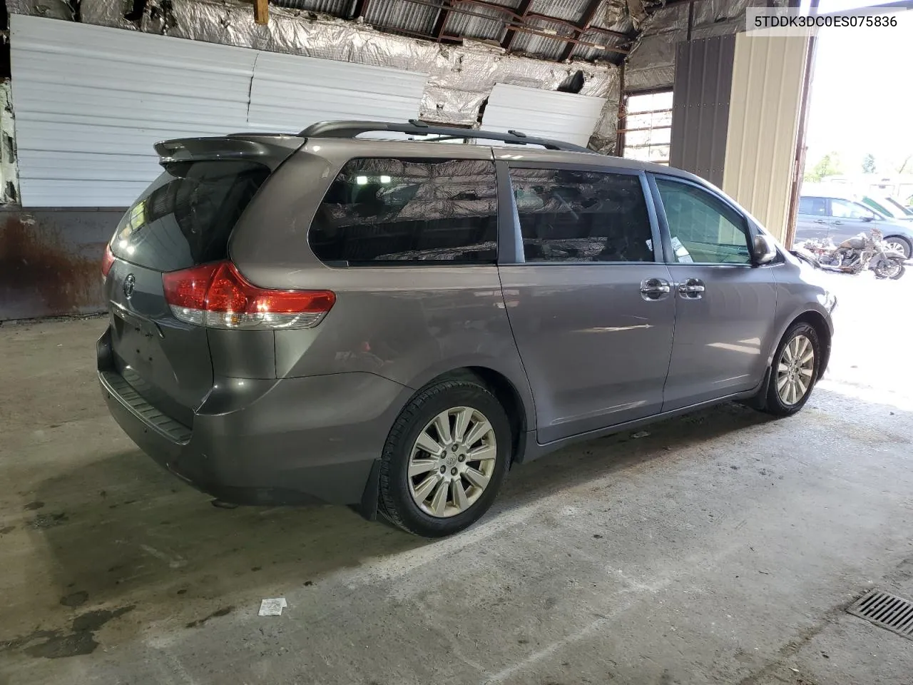 5TDDK3DC0ES075836 2014 Toyota Sienna Xle