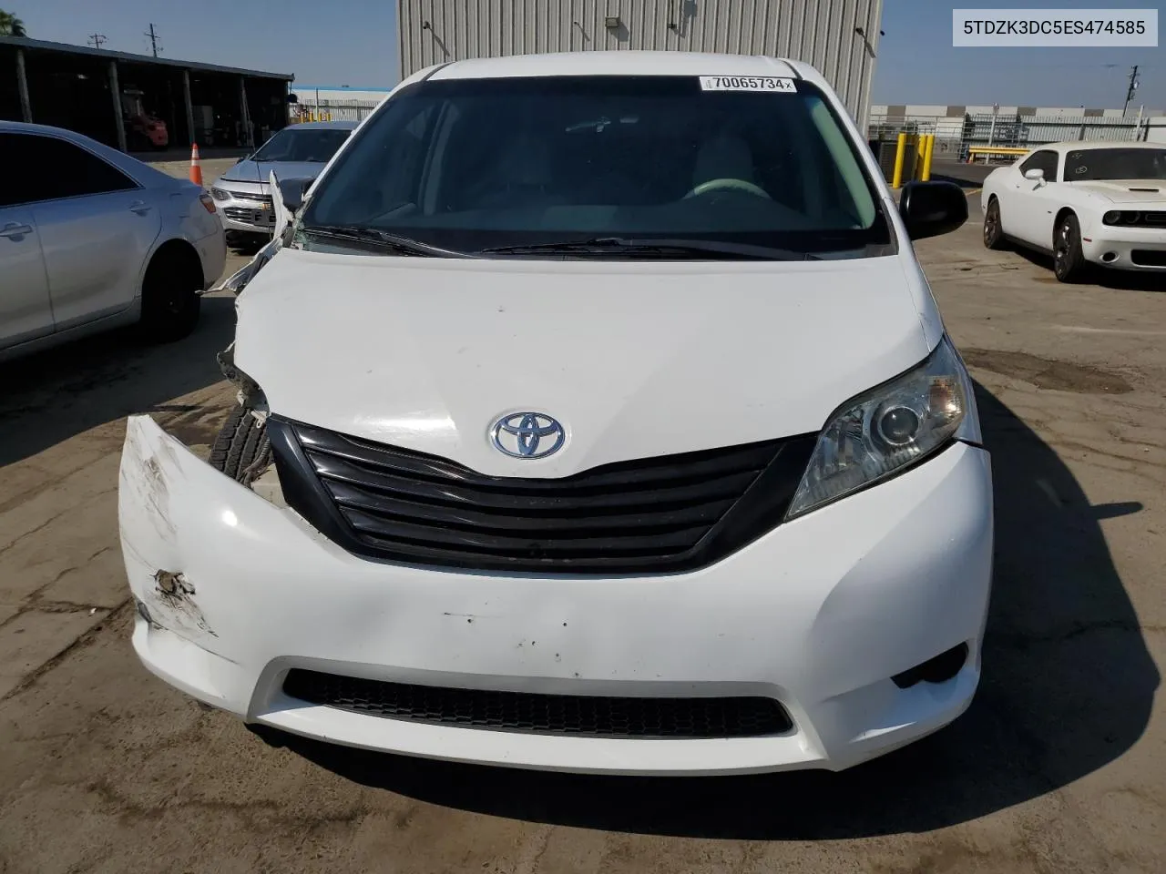 2014 Toyota Sienna VIN: 5TDZK3DC5ES474585 Lot: 70065734