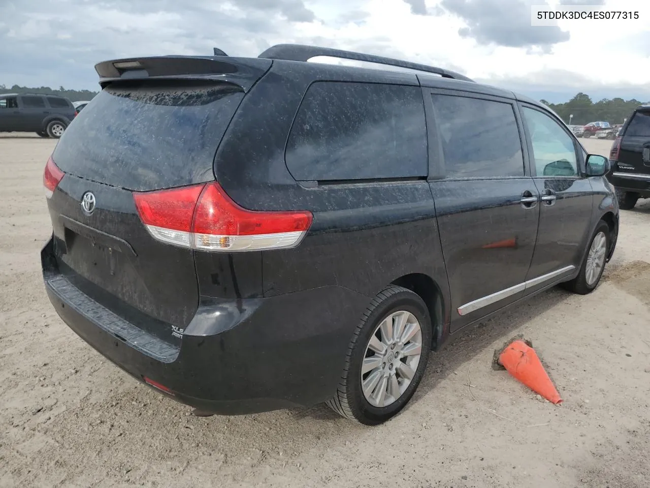 2014 Toyota Sienna Xle VIN: 5TDDK3DC4ES077315 Lot: 70444414