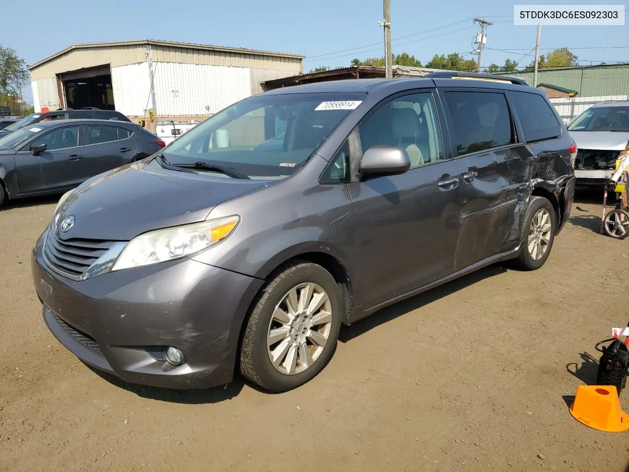 5TDDK3DC6ES092303 2014 Toyota Sienna Xle