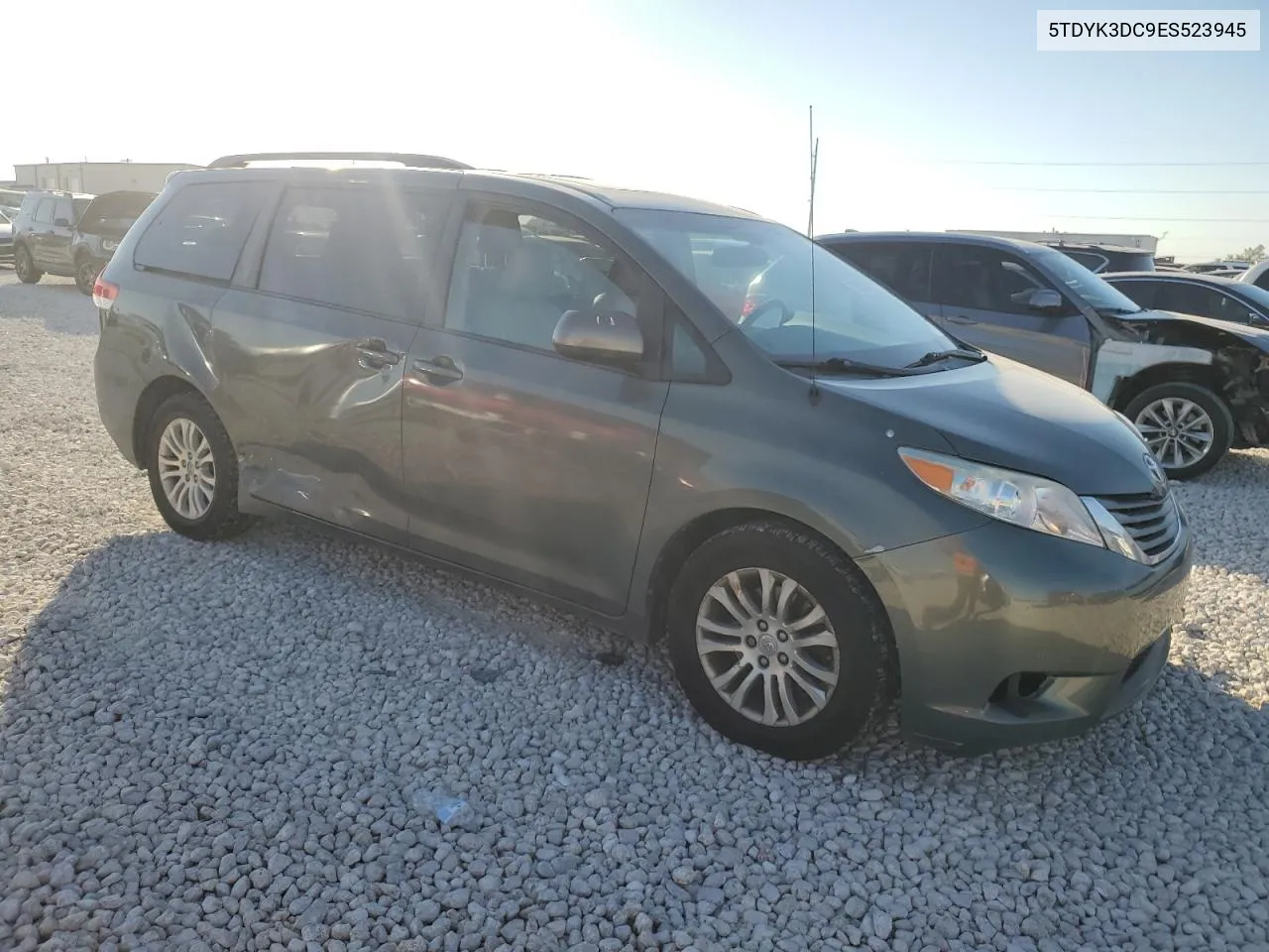 2014 Toyota Sienna Xle VIN: 5TDYK3DC9ES523945 Lot: 73460784