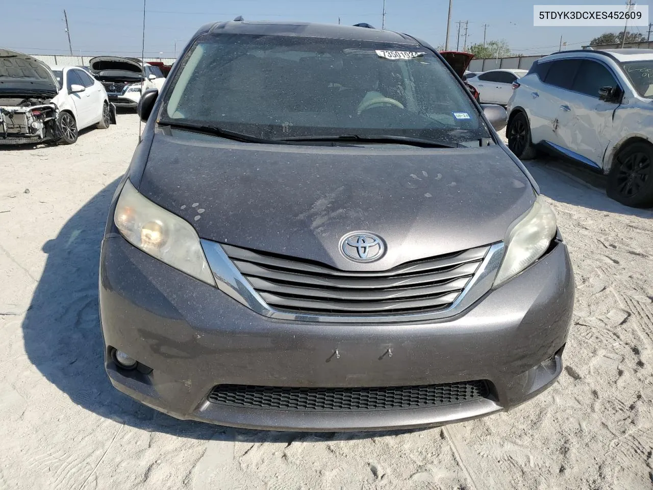 5TDYK3DCXES452609 2014 Toyota Sienna Xle