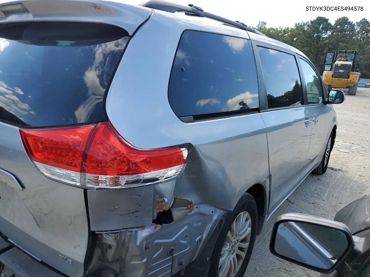 2014 Toyota Sienna Xle VIN: 5TDYK3DC4ES494578 Lot: 74805634