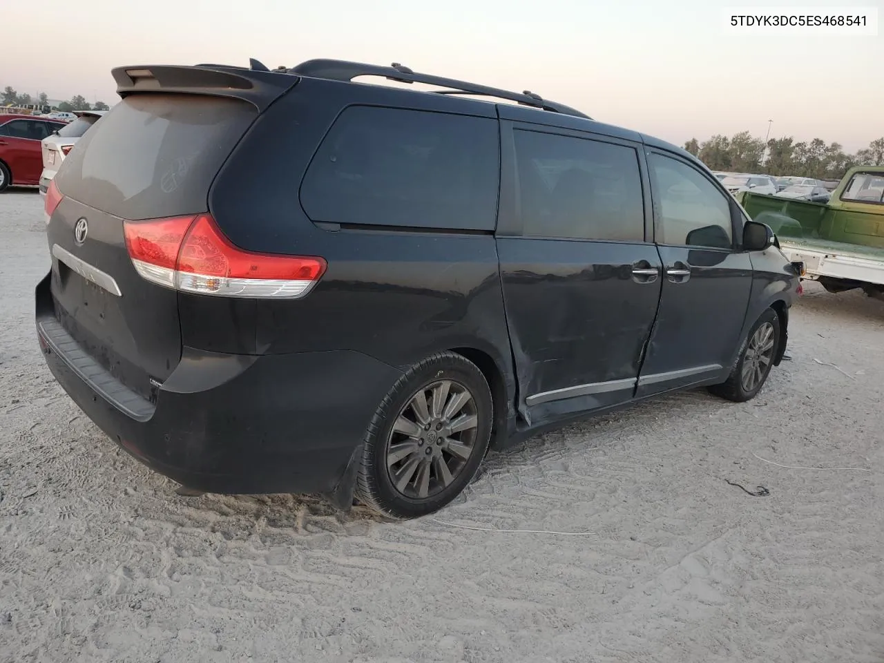 2014 Toyota Sienna Xle VIN: 5TDYK3DC5ES468541 Lot: 75569474