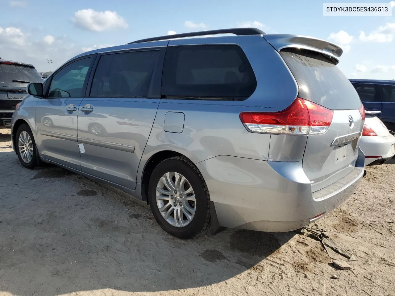 5TDYK3DC5ES436513 2014 Toyota Sienna Xle