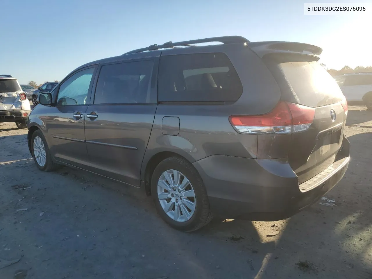 2014 Toyota Sienna Xle VIN: 5TDDK3DC2ES076096 Lot: 77486324