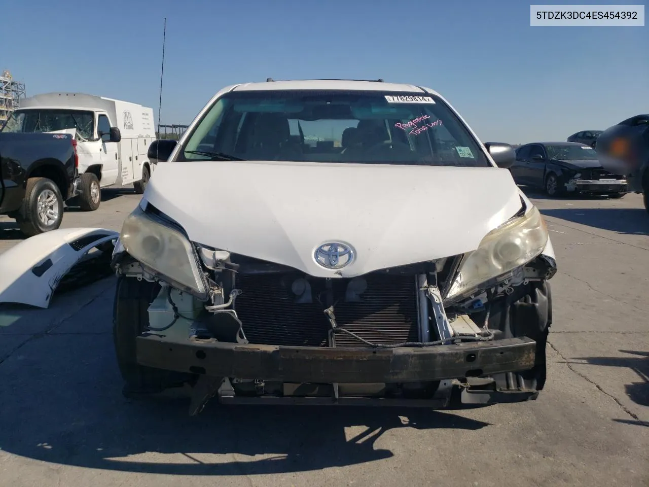 2014 Toyota Sienna VIN: 5TDZK3DC4ES454392 Lot: 77829814